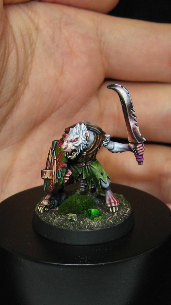 kpminis's tweet image. More views of my recently finished Skaven Clanrat. Hopefully, I'll get to paint more Skaven soon as I had a lot of fun with this one
.
#paintingwarhammer #WarhammerCommunity