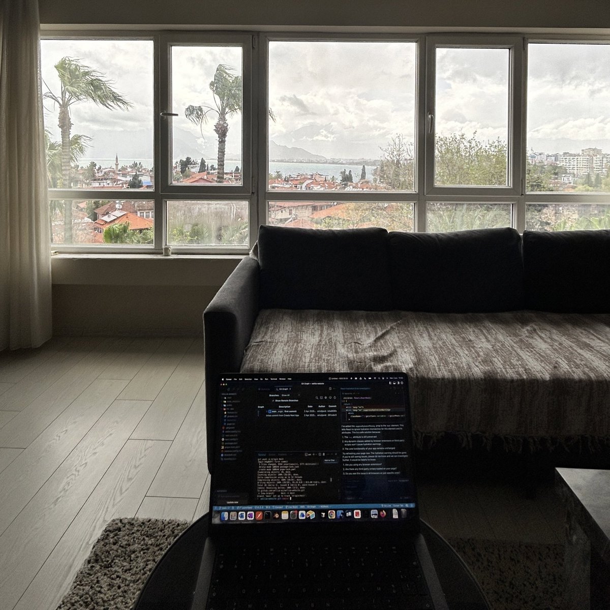 I don’t have a boss.
I don’t have office hours.
I discover a new place every month.

There’s no job that can give you more freedom than the one you build yourself.