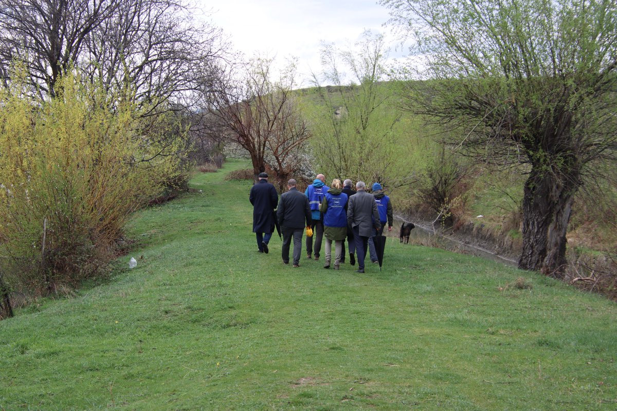 An <a href="/OSCE/">OSCE</a> delegation joined our patrol to observe how irrigation water is shared across the South Ossetian Administrative Boundary Line. 
🚰Water management is a key topic in Ergneti IPRM meetings, as farmers on both sides depend on irrigation water for their livelihoods.