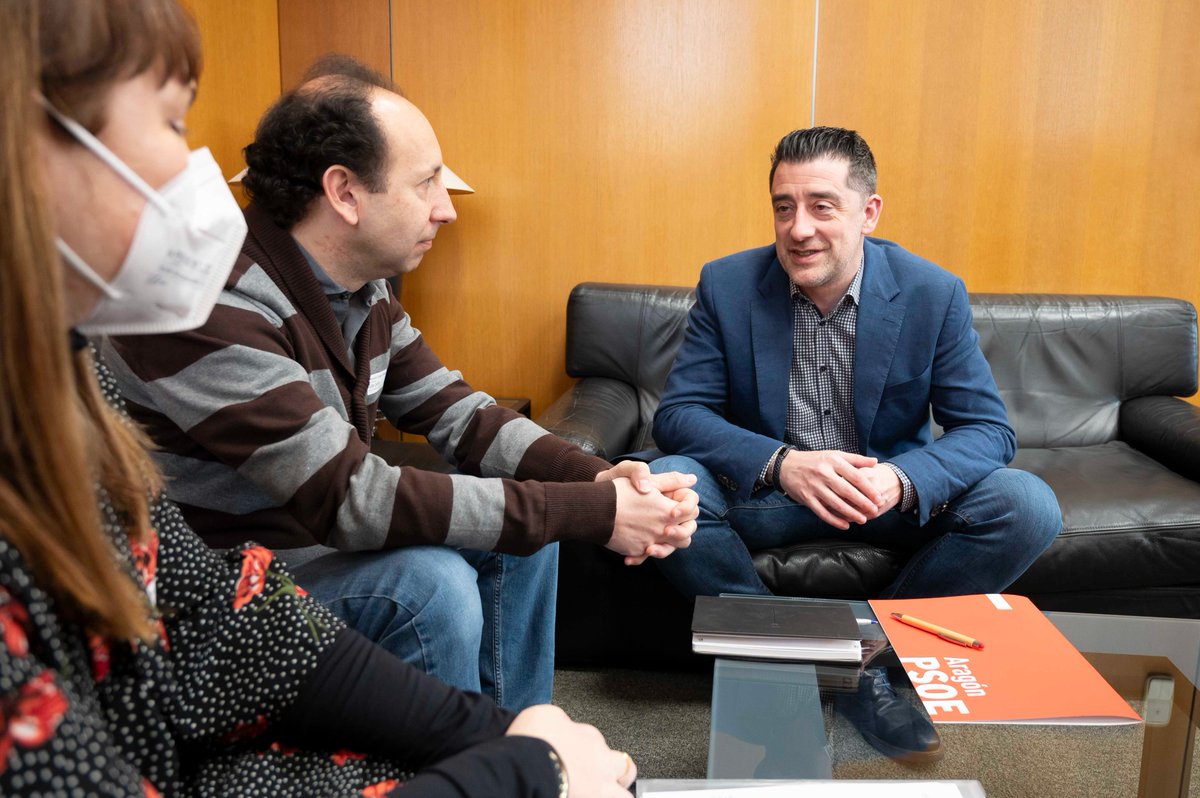 👥 Hoy nos hemos reunido nuevamente con <a href="/longcovidaragon/">Asociación Long COVID Aragón</a>

Hemos tomado nota de sus preocupaciones y reivindicaciones de cara a mejorar la calidad de vida de los afectados por el #COVIDpersistente ✍

¡Muchas gracias por vuestro tiempo y vuestro trabajo! ❤

<a href="/ivancarpi/">Iván Carpi Domper</a>