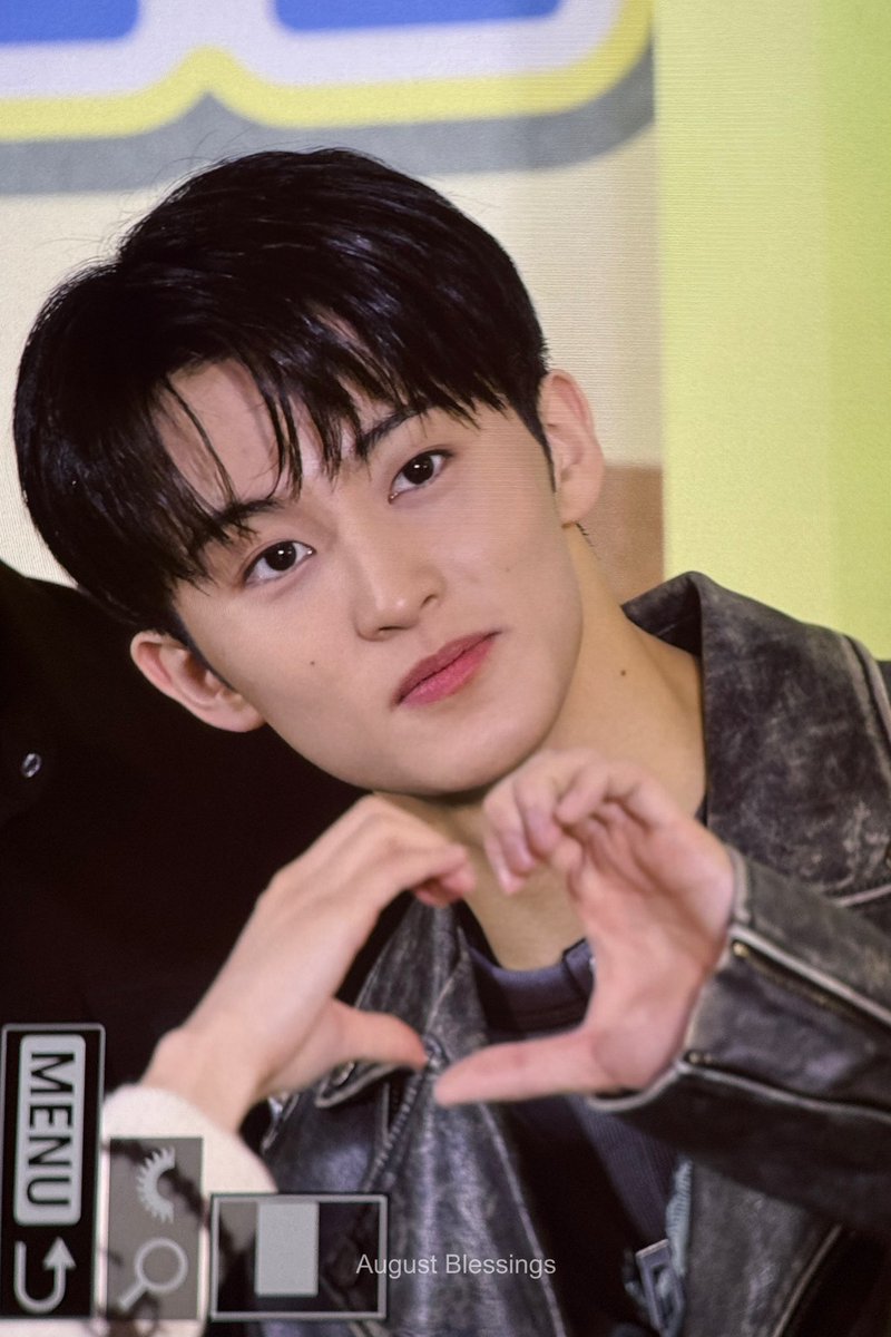 blessmark82's tweet image. 250402
하트모음집
#마크 #MARKLEE #MARK #NCT #NCT127 #NCTDREAM