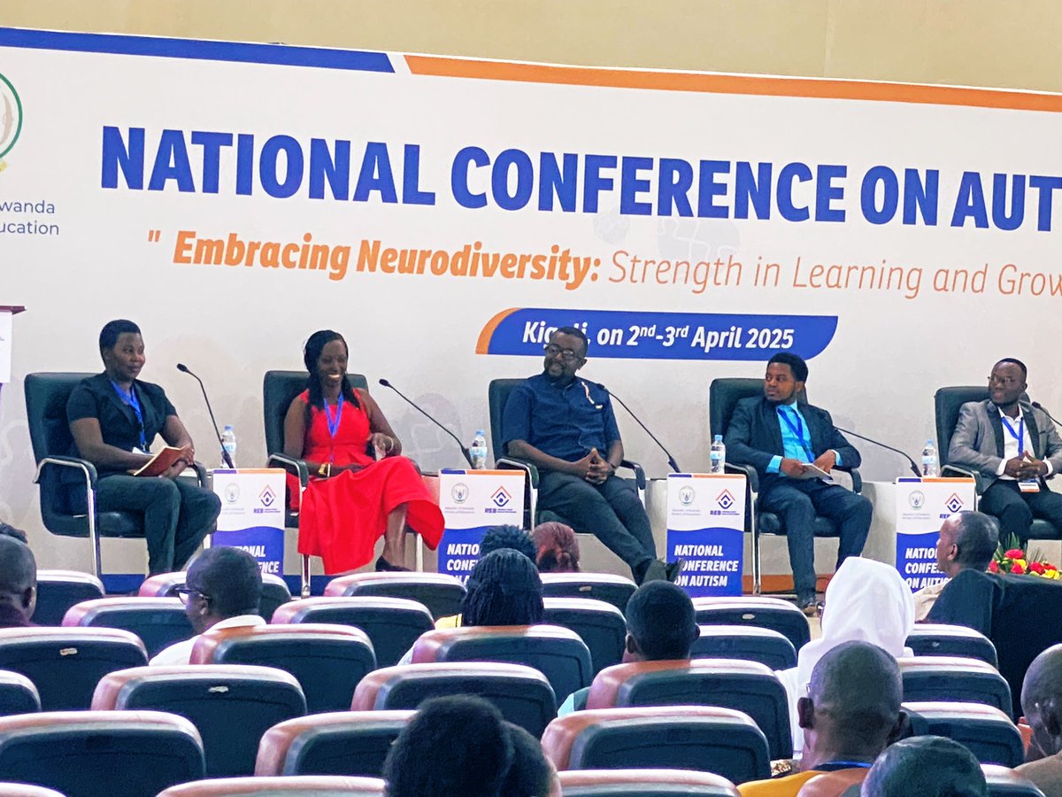Mu kiganiro umuyobozi wa Autisme Rwanda Rosine D. Kamagaju yatanze; Yasabye abanyarwanda kwirinda amagambo akomeretsa no gucira imanza umwana wese  bitewe ni uko umubonye ,kuko bikomeretsa ababyeyi n’abana bafite autism.