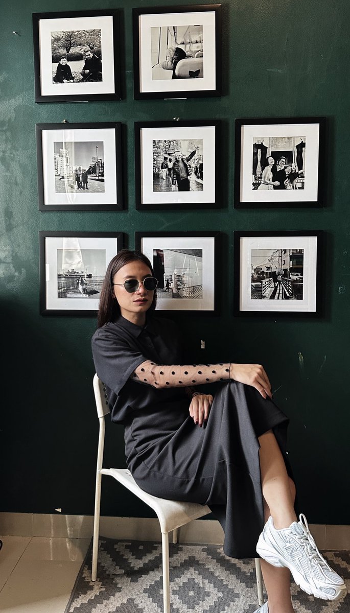 Padahal cuma ganti warna outfit but it’s giving ‘sy aslinya 2 org’ energy.

Which one suits me tho?