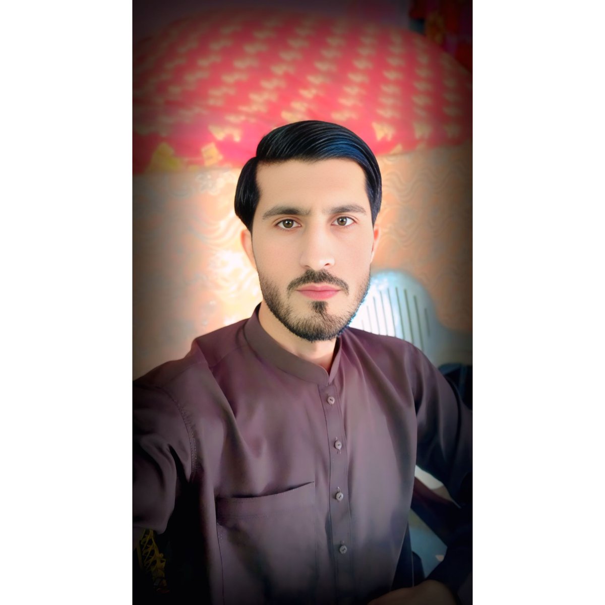 DittaFaizi's tweet photo. میری طرف سے عیدالفطر کی خوشیوں کا تیسرا دن مبارک ہو
زندگی بہت مختصر ہے سمجھ آتے آتے گزر جاتی ہے۔دل میں کوئی بات نا رکھیں نا جھگڑے اور نارضگیوں کو طویل ہونے دیں۔اللّٰہ تعالی آپ سب کو زندگی کے ہرموڑ پر خوشیاں اور کامیابیاں عطاء فرمائیں آمین۔
فیضی۔ https://t.co/xulqJTOP52