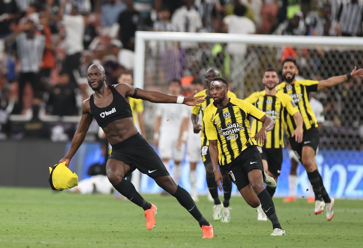 🚨🚨🚨🚨🚨 عاجل — رسميًا 🚨🚨🚨🚨🚨

نادي الاتحاد يضمن المشاركة في بطولة السوبر السعودي.