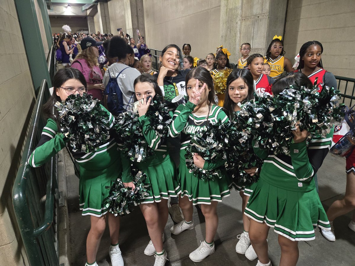 Edison MS Ranger Athletics (@edisonms_sports) on Twitter photo Way to go!!! Edison MS Cheerleaders performed during the Astros opening weekend. <a href="/edison_school/">Edison Middle School</a> <a href="/MrGuzmanHISD/">Johnatan Guzman</a> <a href="/MsDMartinez17/">Diveanne Martinez</a> Way to go!!! Edison MS Cheerleaders performed during the Astros opening weekend. <a href="/edison_school/">Edison Middle School</a> <a href="/MrGuzmanHISD/">Johnatan Guzman</a> <a href="/MsDMartinez17/">Diveanne Martinez</a>