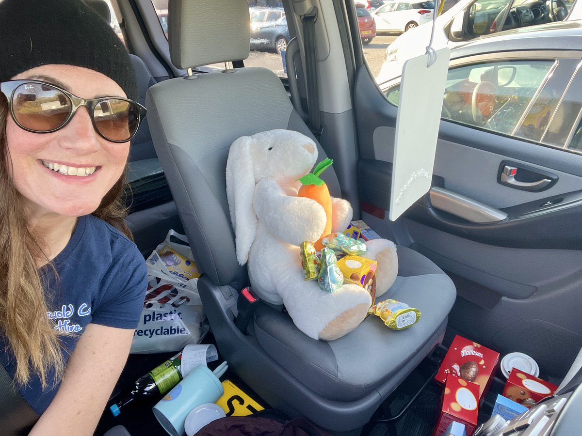 canoethethames's tweet image. Annual Eater Egg donation drop off to Responsive Personnel for staff and families at Prospect Hospice.
Always happy to help such a great charity.
#justgive
