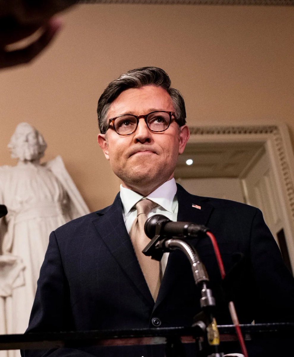 LangmanVince's tweet image. Hey Speaker Johnson, you now have a 220-213 advantage, so with all due respect:
GET TO F*CKING WORK ON PASSING PRESIDENT TRUMP'S AGENDA!