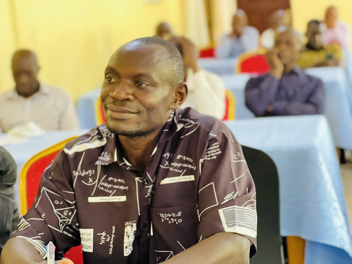 BugisuUnion's tweet image. At Shine-On Hotel for the Upper Central Zonal Meeting!
Key discussions on coffee prices, value addition, and our cooperative’s future. Progress starts here!
#BugisuCooperativeUnion #UpperCentralZone #CoffeeGrowth