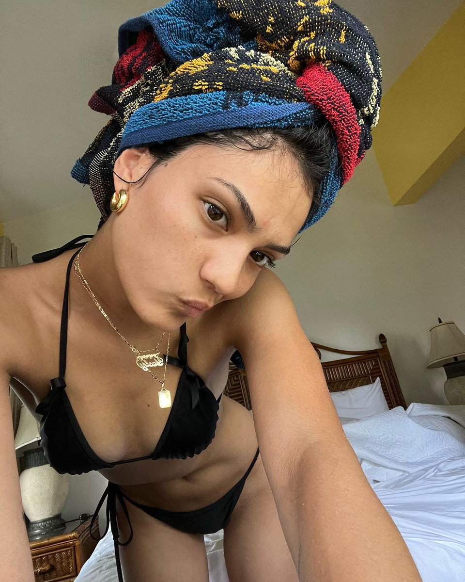 #flirtingskills #girlfriend #movieseis #dating #beautiful #beautifulgirl #love