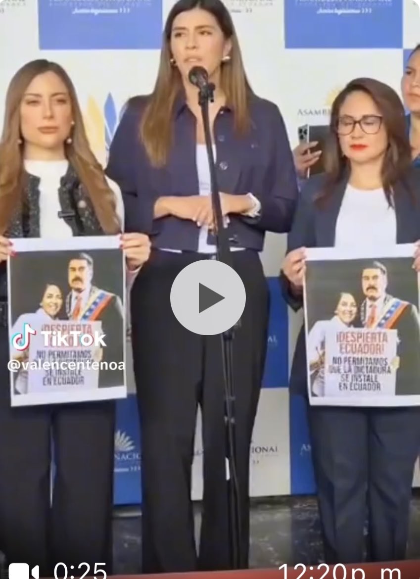 MashiRafael's tweet photo. A qué nivel de degradación moral de la política se habrá llegado, que asambleístas sin vergüenza alguna enseñan fotos falsas, tan solo viles montajes.
¡YA BASTA!
#NosGobiernanDelincuentes https://t.co/3o8sJLfgCR
