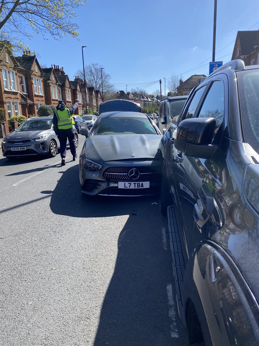 Croxted Clean Air too (@aircroxted) on Twitter photo 8.45 am 1st April ‘25 ☀️while the kids were on their way to school. Where are our safety measures ? Speeding between Turney Road and Croxted Garden centre ! <a href="/RezinaChowdhury/">(((Rezina))) 🌹🐝</a> <a href="/TfL/">TfL</a> <a href="/JudithCavanagh4/">Judith Cavanagh</a> <a href="/fredacowell/">Frederick Cowell</a> <a href="/helenhayes_/">Helen Hayes 💙🌹</a> <a href="/AirRosendale/">Rosendale Clean Air and Safe Routes</a> @action4croxted 8.45 am 1st April ‘25 ☀️while the kids were on their way to school. Where are our safety measures ? Speeding between Turney Road and Croxted Garden centre ! <a href="/RezinaChowdhury/">(((Rezina))) 🌹🐝</a> <a href="/TfL/">TfL</a> <a href="/JudithCavanagh4/">Judith Cavanagh</a> <a href="/fredacowell/">Frederick Cowell</a> <a href="/helenhayes_/">Helen Hayes 💙🌹</a> <a href="/AirRosendale/">Rosendale Clean Air and Safe Routes</a> @action4croxted
