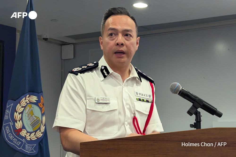 Holmes Chan (@holmeschan_) on Twitter photo New Hong Kong police chief Joe Chow stressed the need for national security despite US sanctions, and warned of "soft resistance".
At a press conference, Chow responded to <a href="/AFP/">AFP News Agency</a> questions on further NSL bounties and freedom of assembly.
Story: u.afp.com/SiEL New Hong Kong police chief Joe Chow stressed the need for national security despite US sanctions, and warned of "soft resistance".
At a press conference, Chow responded to <a href="/AFP/">AFP News Agency</a> questions on further NSL bounties and freedom of assembly.
Story: u.afp.com/SiEL