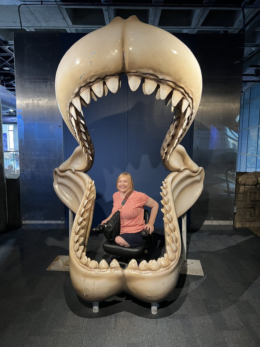 WhItscomplex's tweet image. April is #limblossawarenessmonth #limbdifferenceawarenessmonth. I say all the time you don’t need 2 legs to be happy y’all &amp;amp; I truly mean it. I’ve grown more in the last 5 years since becoming an amputee (just not vertically 😂) &amp;amp; am right where I’m supposed to be. Are you a new…