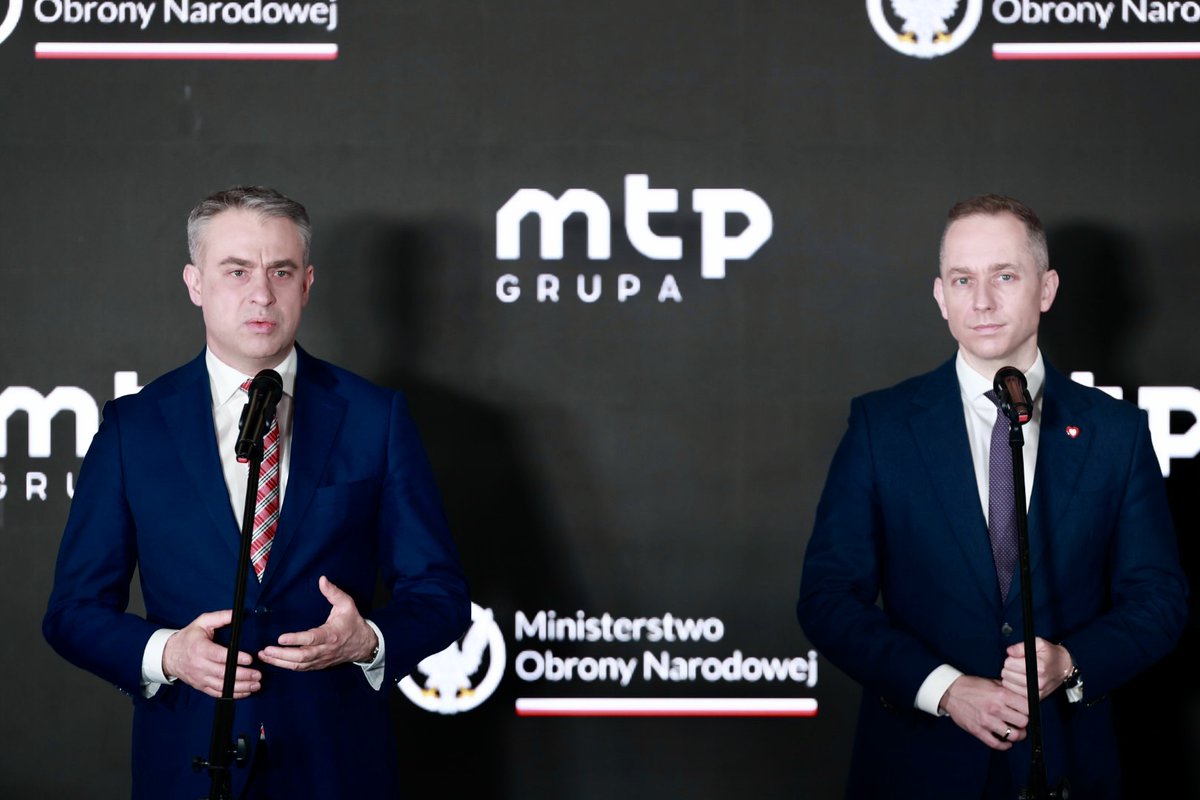 Ministerstwo Cyfryzacji (@cyfra_gov_pl) on Twitter photo 💬 Cyberbezpieczeństwo to dziś nasza wspólna odpowiedzialność. To nie tylko technologia, ale przede wszystkim człowiek – jego bezpieczeństwo w cyfrowym świecie. Podczas <a href="/InseconConf/">Insecon</a> rozmawiamy o tym, jak razem – cywilnie i wojskowo – chronić to, co najważniejsze. Polska już dziś 💬 Cyberbezpieczeństwo to dziś nasza wspólna odpowiedzialność. To nie tylko technologia, ale przede wszystkim człowiek – jego bezpieczeństwo w cyfrowym świecie. Podczas <a href="/InseconConf/">Insecon</a> rozmawiamy o tym, jak razem – cywilnie i wojskowo – chronić to, co najważniejsze. Polska już dziś