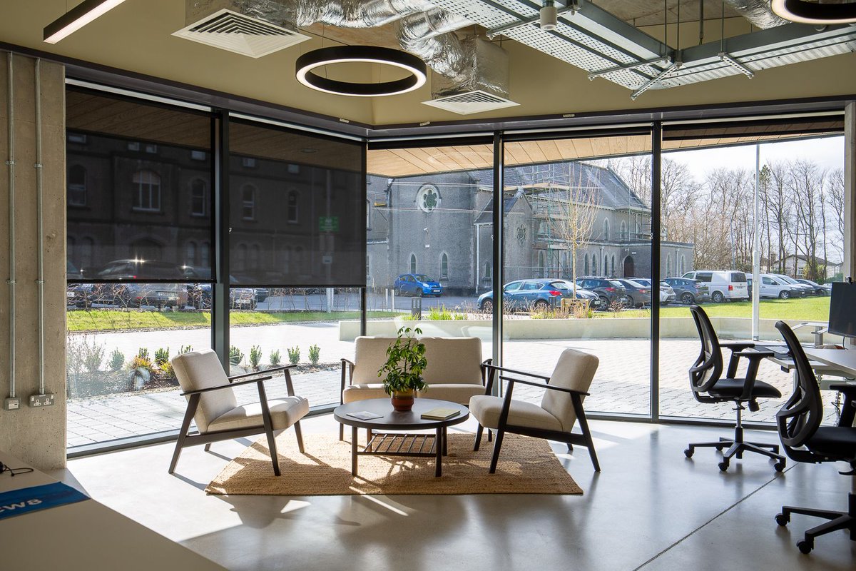A workspace designed for flexibility and focus.

Our co-working space at CREW offers hot desks, dedicated desks, private phone booths, and an idyllic lounge area, creating the perfect environment for productivity and collaboration.