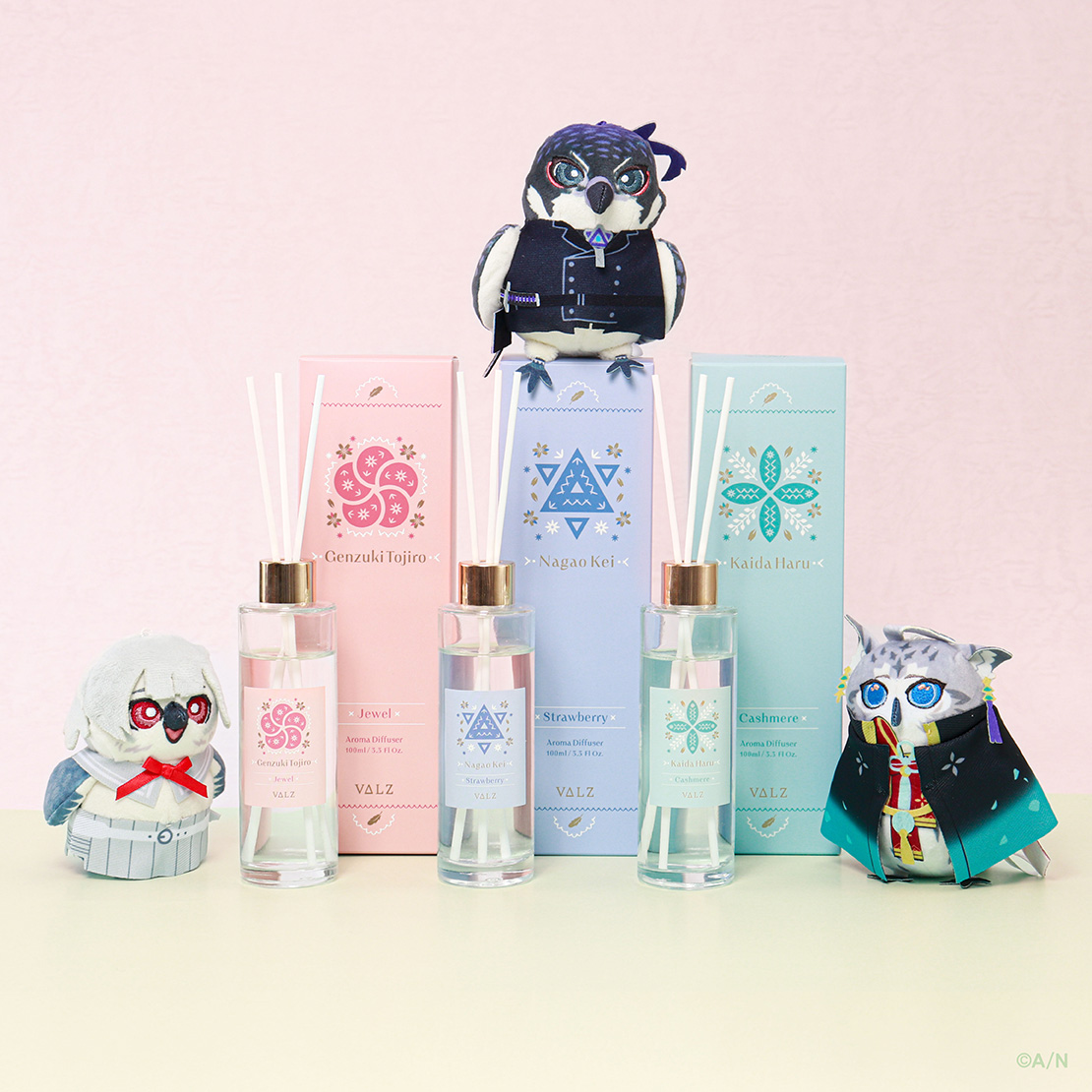 VΔLZ 5th Anniversary グッズ紹介④】 5周年をお祝いする3人をイメージ