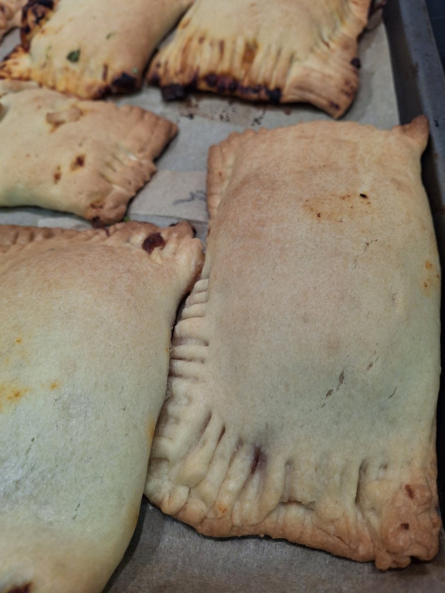 Totnosh (@totnoshuk) on Twitter photo Some mini pizzas and pizza pockets for our last week with p7 and p3 <a href="/Blairdardiepri/">Blairdardie Primary School</a>. Lovely to hear from the pupils all the things they have learned and how the classes have encouraged them to try new food #skillsforlife #foodeducation #healthyschools #CforE Some mini pizzas and pizza pockets for our last week with p7 and p3 <a href="/Blairdardiepri/">Blairdardie Primary School</a>. Lovely to hear from the pupils all the things they have learned and how the classes have encouraged them to try new food #skillsforlife #foodeducation #healthyschools #CforE
