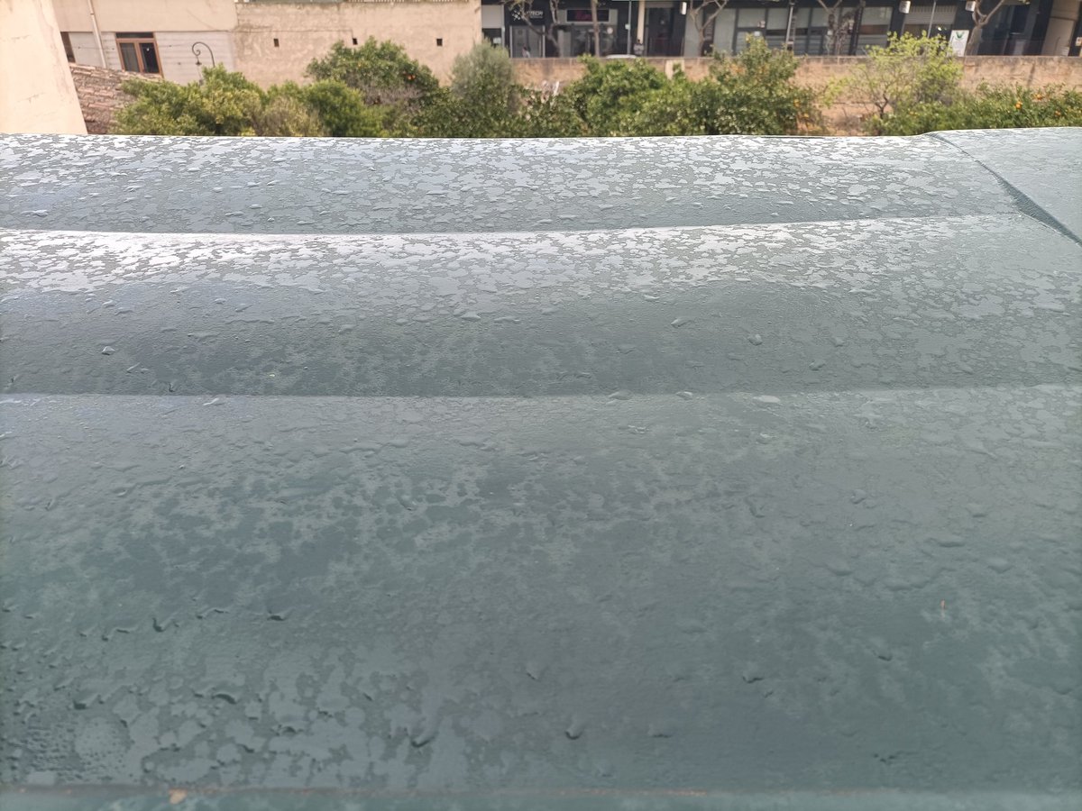 Precipitación débil en estos momentos en Inca.