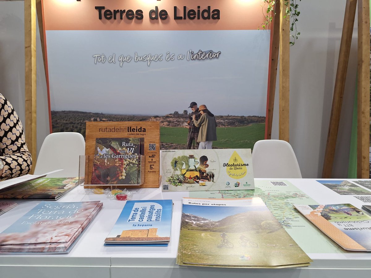 Consell Comarcal de la Segarra (@ccsegarra) on Twitter photo 👉Participació del President del Consell Comarcal <a href="/ramonaugegene/">Ramon Augé Gené</a> i el conseller comarcal de Turisme Francesc Sabanes en el saló del turisme de #Barcelona la fira B- Travel
La Segarra al mapa 🙌😍 👉Participació del President del Consell Comarcal <a href="/ramonaugegene/">Ramon Augé Gené</a> i el conseller comarcal de Turisme Francesc Sabanes en el saló del turisme de #Barcelona la fira B- Travel
La Segarra al mapa 🙌😍