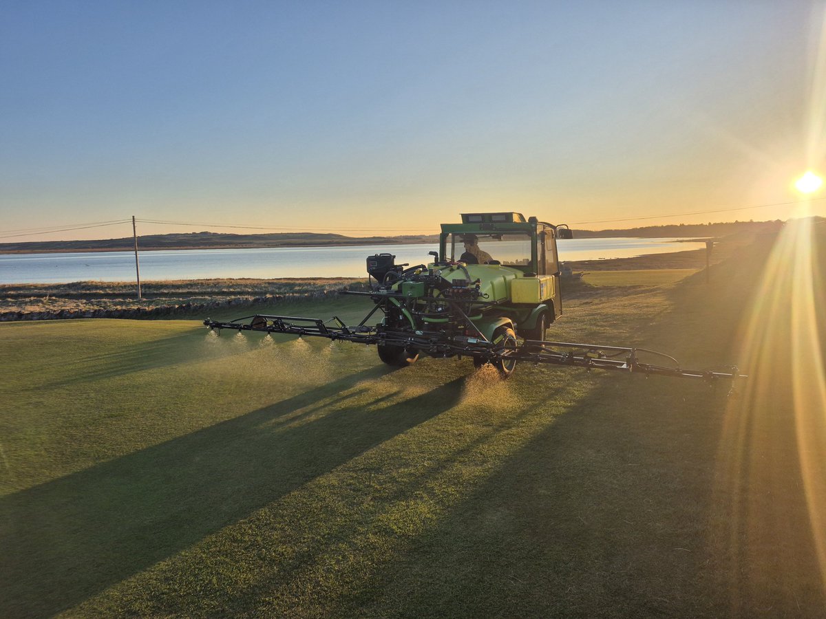 Paul Hay tweet media