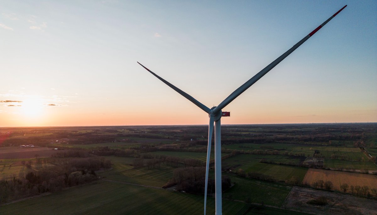 reNEWS_'s tweet image. Enercon has installed the prototype of the new E-175 EP5 E2 (pictured) wind turbine with a rated output of 7MW, with the completion of assembly in Wachendorf/Lower Saxony, Germany. renews.biz/99771/ #onshorewind #prototypes #Germany