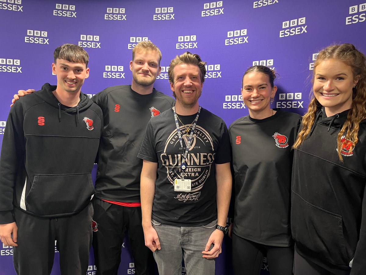 BBC Sport Essex (@bbcessexsport) on Twitter photo LISTEN 🏐
'Winning <a href="/VballEngland/">Volleyball England</a> Super League would be really special!'
<a href="/WMuggleton/">Warren Muggleton</a> caught up with <a href="/EssexRebelsVB/">Essex Rebels Volleyball</a> men's and women's teams as they prepare for Finals Weekend!
The men are looking for a first-ever title as the women aim to go one better.
bbc.co.uk/programmes/p0l… LISTEN 🏐
'Winning <a href="/VballEngland/">Volleyball England</a> Super League would be really special!'
<a href="/WMuggleton/">Warren Muggleton</a> caught up with <a href="/EssexRebelsVB/">Essex Rebels Volleyball</a> men's and women's teams as they prepare for Finals Weekend!
The men are looking for a first-ever title as the women aim to go one better.
bbc.co.uk/programmes/p0l…