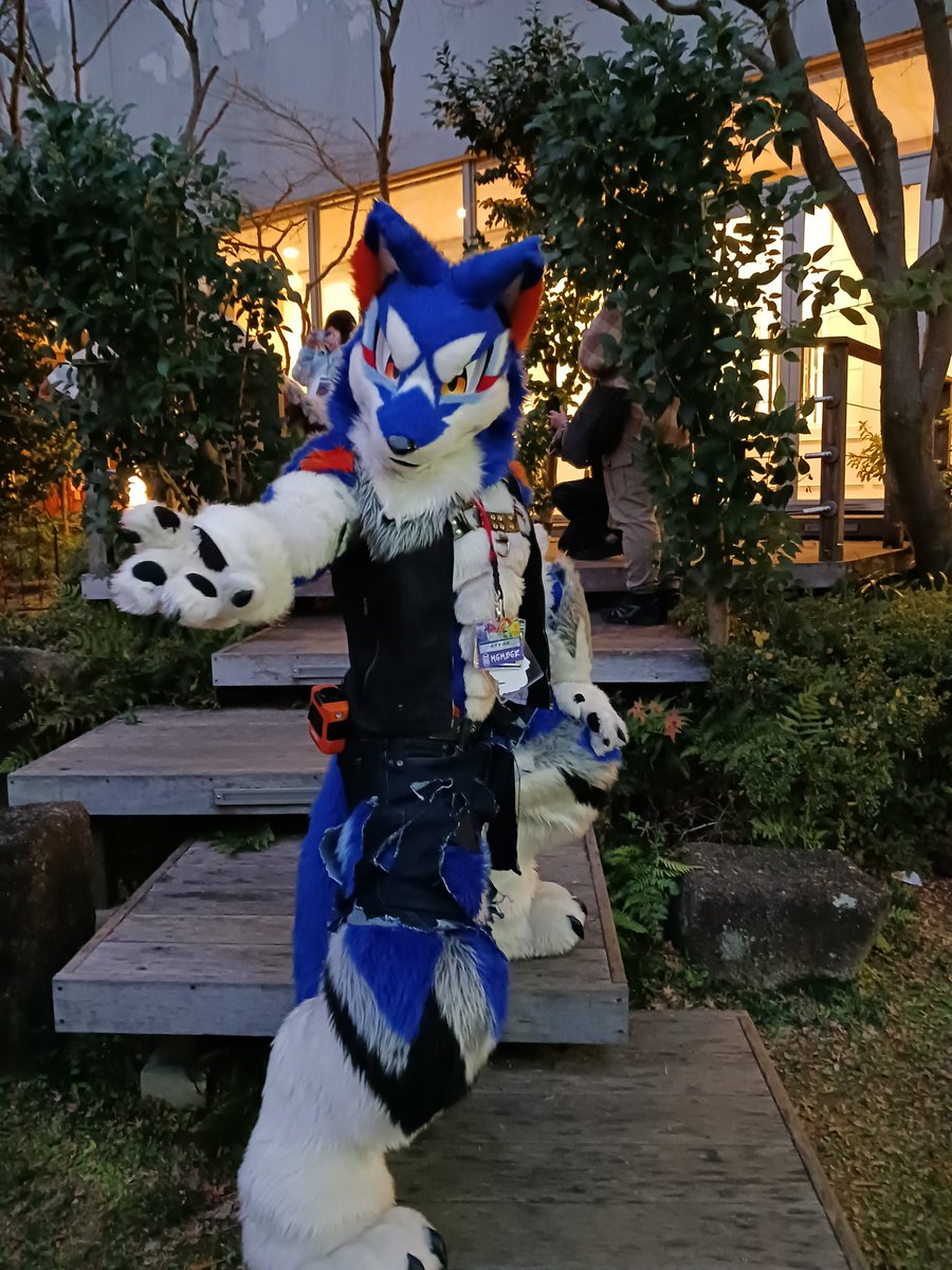 ギリシャの神話Marchosias (煙火店)Furry正門家FruuyFandom tweet media