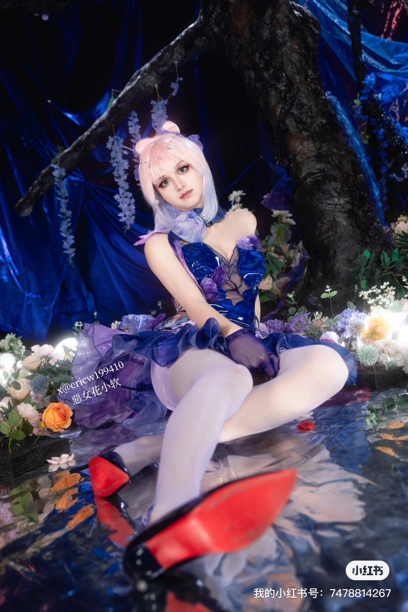 珊瑚宫心海同人芭蕾舞裙
久违的正片产出呀～
#Genshin 
#cosplay 
#男の娘 
#女装・男の娘 
#伪娘 
#珊瑚宮心海 
#crossdressing 
#原神