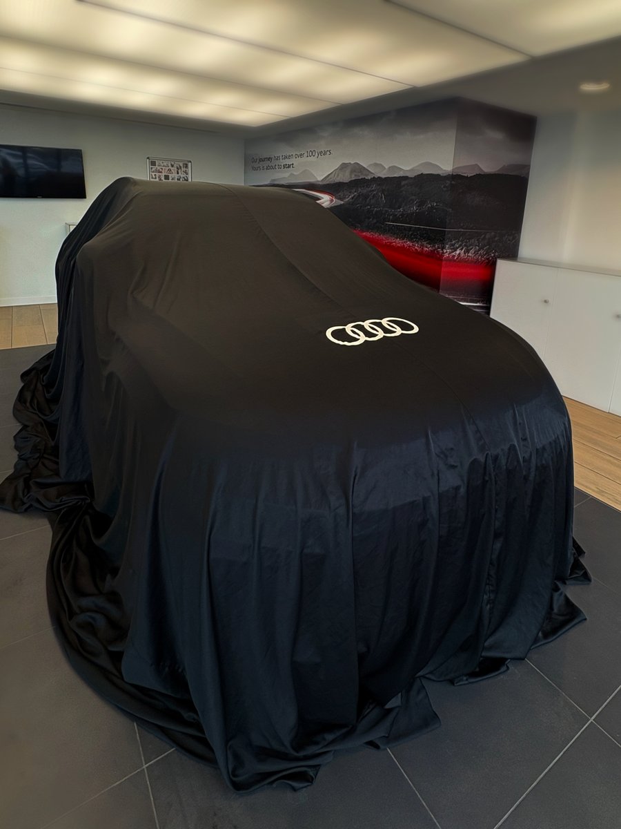 This beautiful yet mysterious car was ready for its new owner at Vindis #Audi Bedford...but what do you think is under the cover? 👀✨

Drop your guesses in the comments below! ⬇️

Visit our team to get your hands on your dream Audi today...

#AudiUK #Bedford <a href="/AudiUK/">Audi UK</a>
