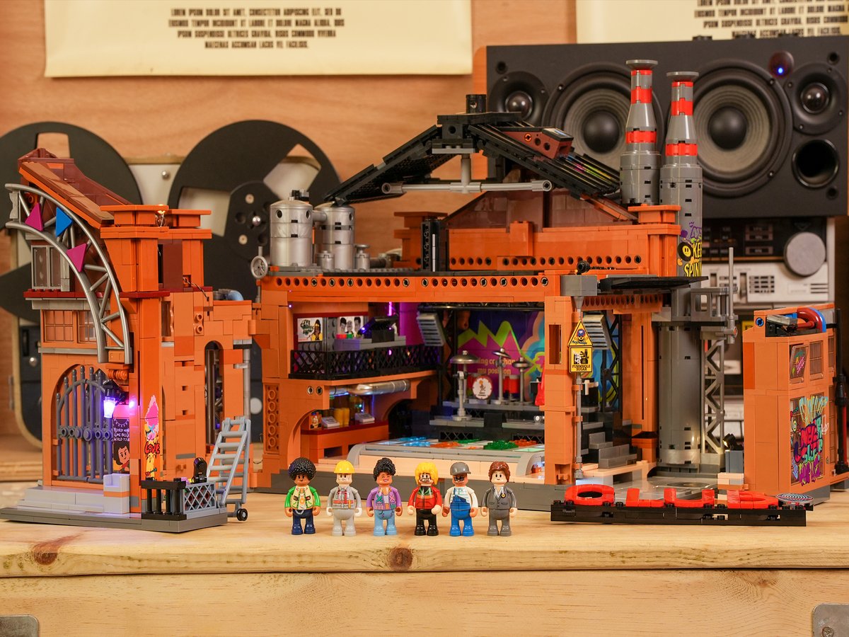LUMIBRICKS_REAL's tweet image. Street Fusion just got groovier with our new Factory House of Music! 🎸See how it fits perfectly with the rest of the lineup.

#funwhole #bricks #toyblocks #lights #toys #music #urbanlife #hiphop #musiclub #factory #streetfusion #style #club #fashion #graffitiart #moc #afol #afob