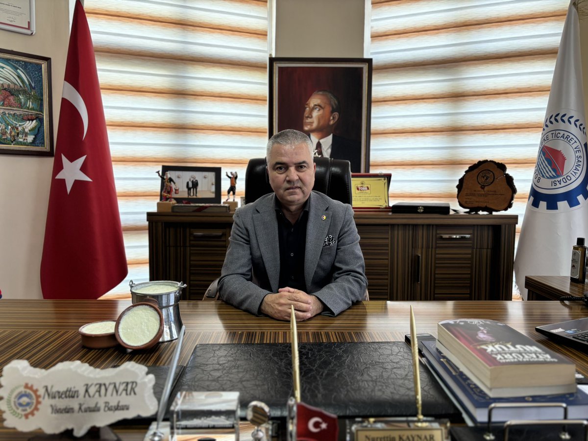 Silifke Ticaret ve Sanayi Odası (@silifkesitso) on Twitter photo Üreten, istihdam sağlayan, yatırım yapan iş adamlarımızın ve üyelerimizin şirketlerinin hedef haline getirilmesi ve boykot çağrıları yanlıştır. Şirketlerimiz siyasi tartışmaların dışında tutulmalıdır. <a href="/nurettinkaynar/">nurettin kaynar</a> Üreten, istihdam sağlayan, yatırım yapan iş adamlarımızın ve üyelerimizin şirketlerinin hedef haline getirilmesi ve boykot çağrıları yanlıştır. Şirketlerimiz siyasi tartışmaların dışında tutulmalıdır. <a href="/nurettinkaynar/">nurettin kaynar</a>