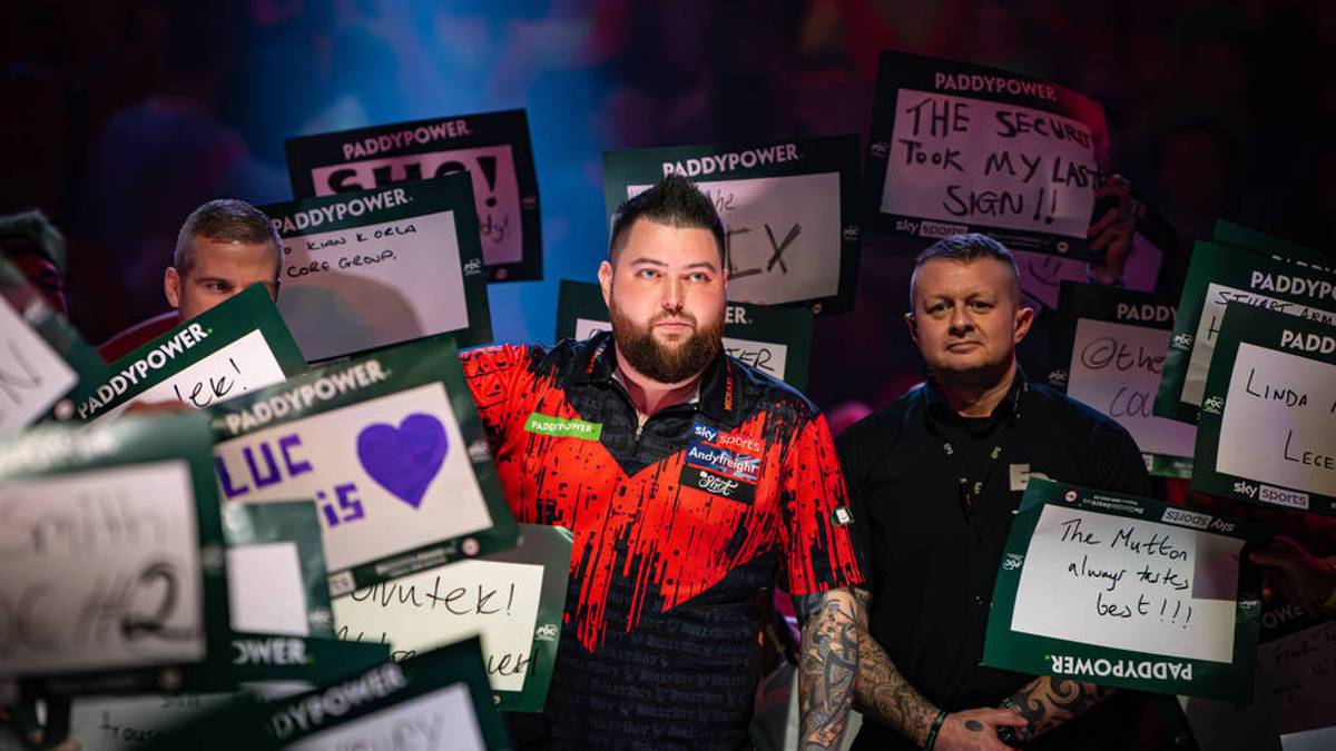 👏 𝙈𝙞𝙘𝙝𝙖𝙚𝙡 𝙎𝙢𝙞𝙩𝙝 𝙖𝙥𝙥𝙧𝙚𝙘𝙞𝙖𝙩𝙞𝙤𝙣 𝙥𝙤𝙨𝙩!

Michael Smith was back firing in PC9 &amp; PC10, reaching the semi-finals of the latter event and missing out to Damon Heta the previous day despite a ton-plus average! 

#Darts #PC10