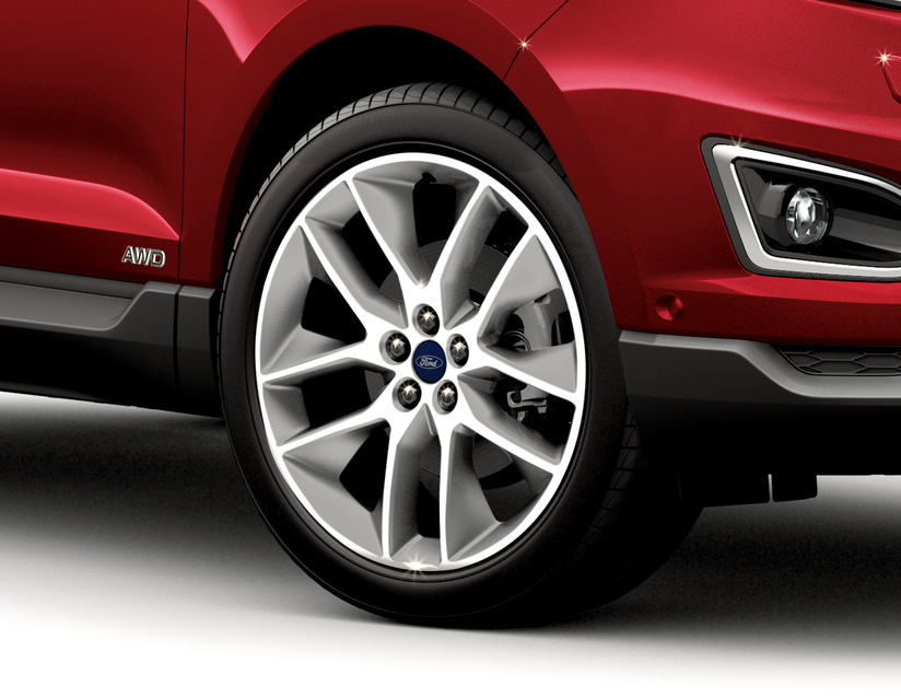 FordFuenlabrada's tweet photo. 💪  En nuestro taller, te ofrecemos un servicio experto y neumáticos de alta calidad para que tu #Ford ruede con confianza. 
¡Pide tu cita en nuestras instalaciones! 🛠️ https://t.co/EHJ0NRBbjD