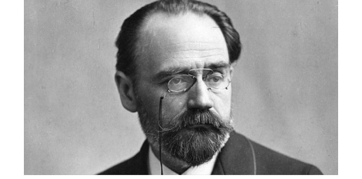 Peine01's tweet photo. „Wir brauchen Bücher, immer mehr Bücher! Durch das Buch, nicht durch das Schwert, wird die Menschheit die Lüge und die Ungerechtigkeit besiegen, den endgültigen Bruder-frieden unter den Völkern erobern." Émile Zola
2. April 1840 - 29. September 1902 https://t.co/vAyQ39wJMt