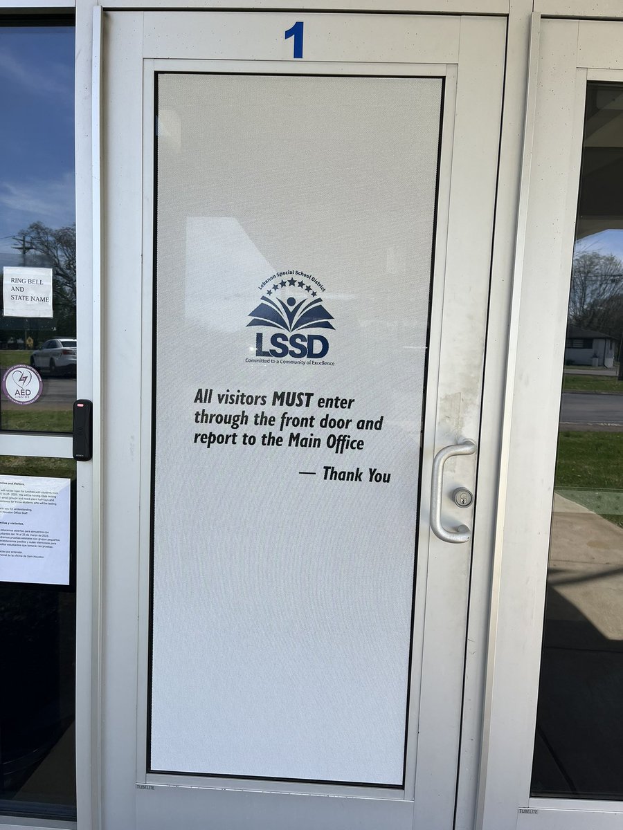 SHEtigertales's tweet photo. Nothing says "Welcome to Sam Houston" like some new front door decals!! We love this upgrade!! ♥️
#SHEtales #comecheckitout https://t.co/plXsiB1poV