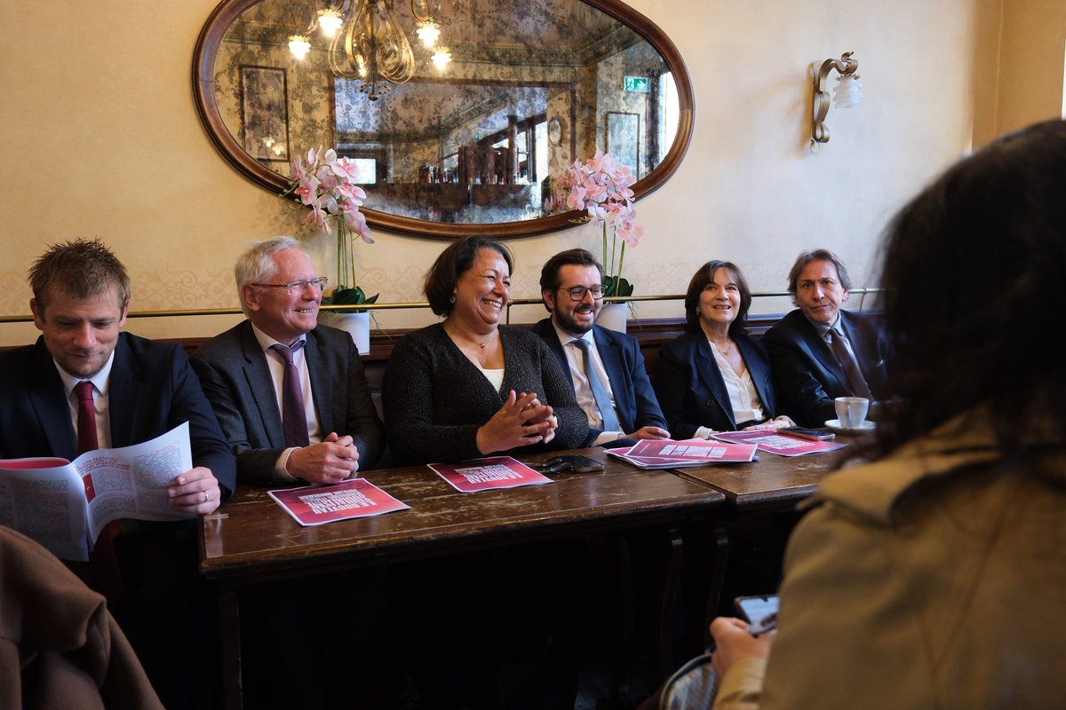 p_brun's tweet photo. Conférence de presse ce matin pour lancer ensemble notre contribution générale #LeNouveauSocialisme 

Un logiciel nouveau pour que le PS retrouve ceux qu'il a perdus ! Signez avec nous sur https://t.co/ERRRA9KzVm https://t.co/meGXf5GKsn
