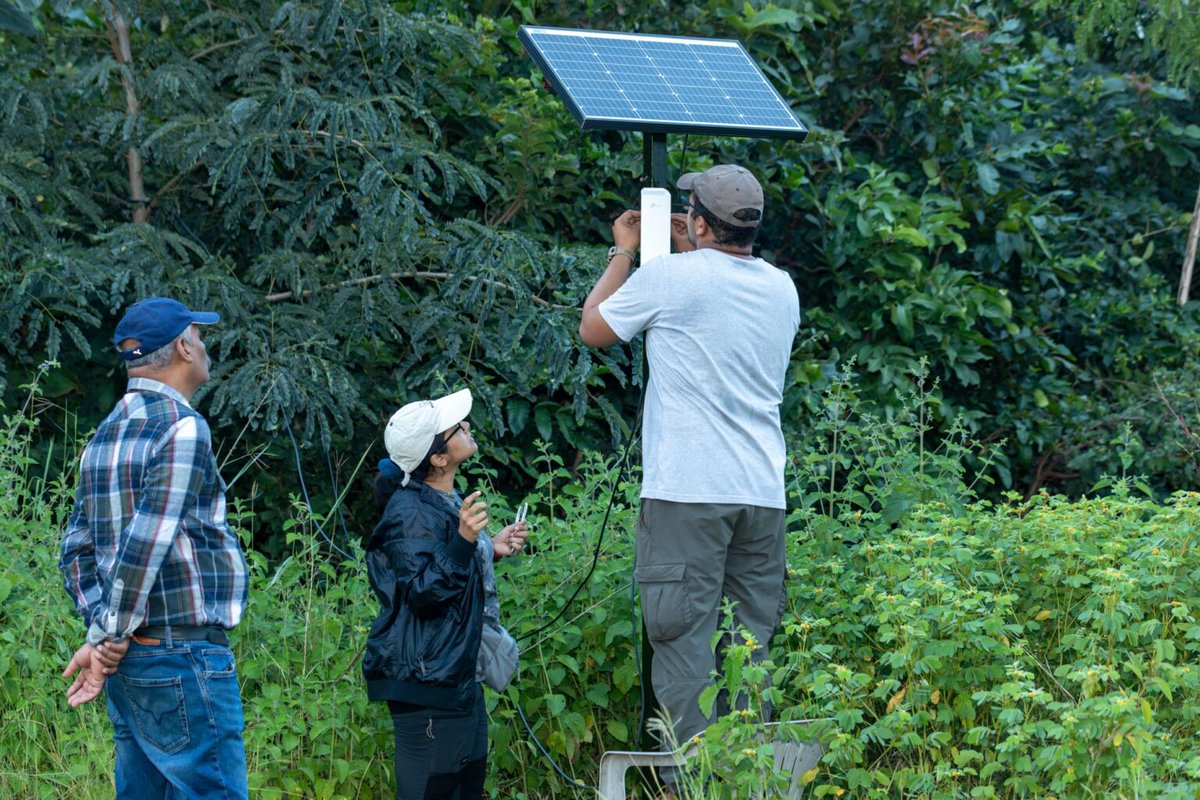 Mongabay India (@mongabayindia) on Twitter photo Bat biologist Kadambari Deshpande and technologist <a href="/BarjeVedant/">Vedant Barje</a> have developed BatEchoMon, an automated, solar-powered bat detection and classification system.
<a href="/iihsin/">Indian Institute for Human Settlements</a> <a href="/WCT_India/">Wildlife Conservation Trust (India)</a>
<a href="/Aisiri_Amin/">Aisiri (she/her)</a> reports.
india.mongabay.com/2025/04/automa… Bat biologist Kadambari Deshpande and technologist <a href="/BarjeVedant/">Vedant Barje</a> have developed BatEchoMon, an automated, solar-powered bat detection and classification system.
<a href="/iihsin/">Indian Institute for Human Settlements</a> <a href="/WCT_India/">Wildlife Conservation Trust (India)</a>
<a href="/Aisiri_Amin/">Aisiri (she/her)</a> reports.
india.mongabay.com/2025/04/automa…
