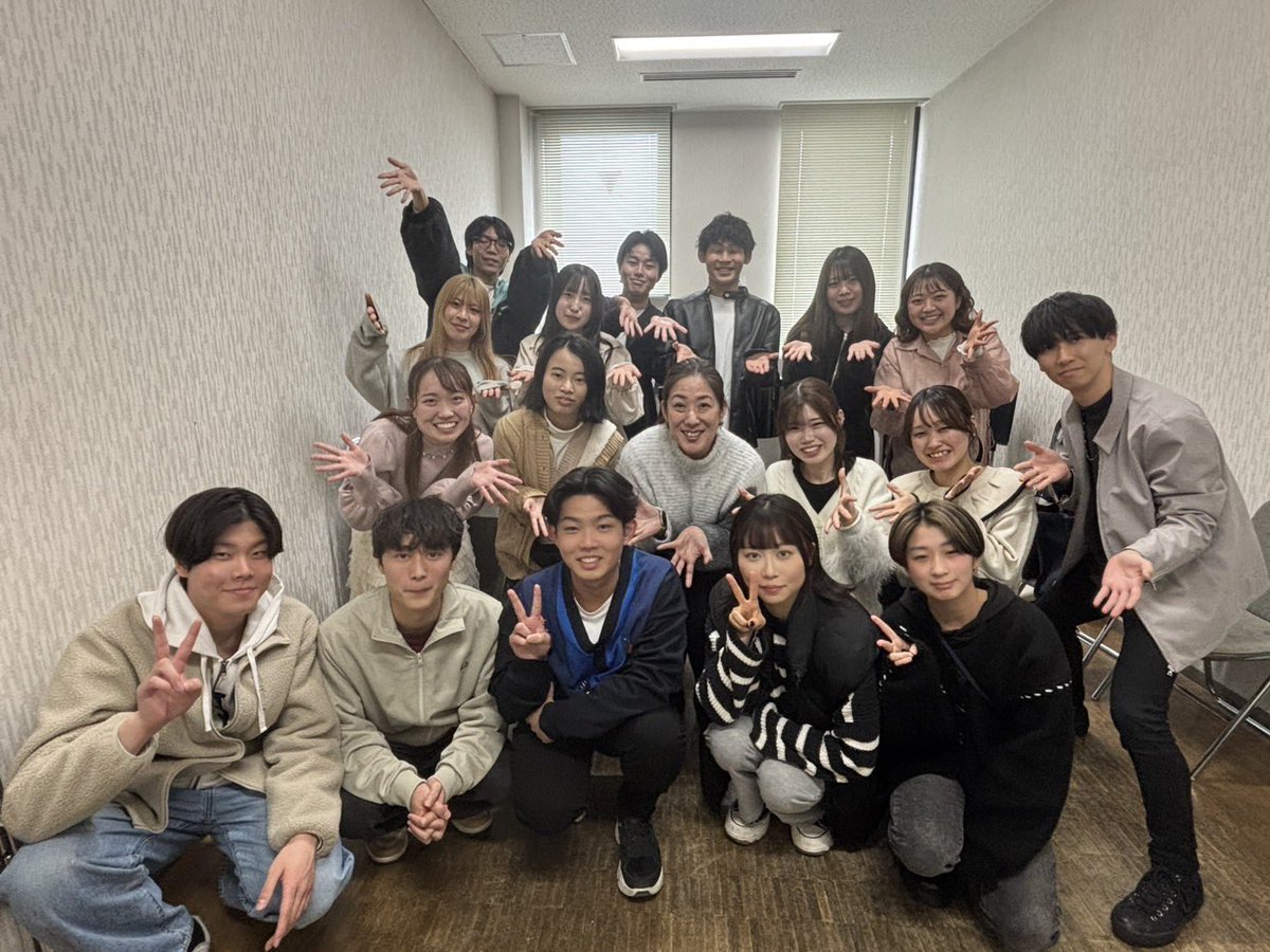 AsakoInoue's tweet photo. 2025年度はこんなメンバーで頑張ります！ https://t.co/eJL4Dzf872