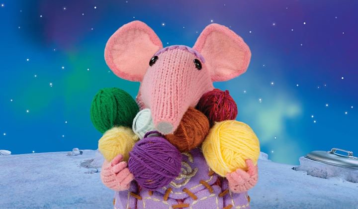 Looks like Granny's got big plans this weekend! 😊 🧶