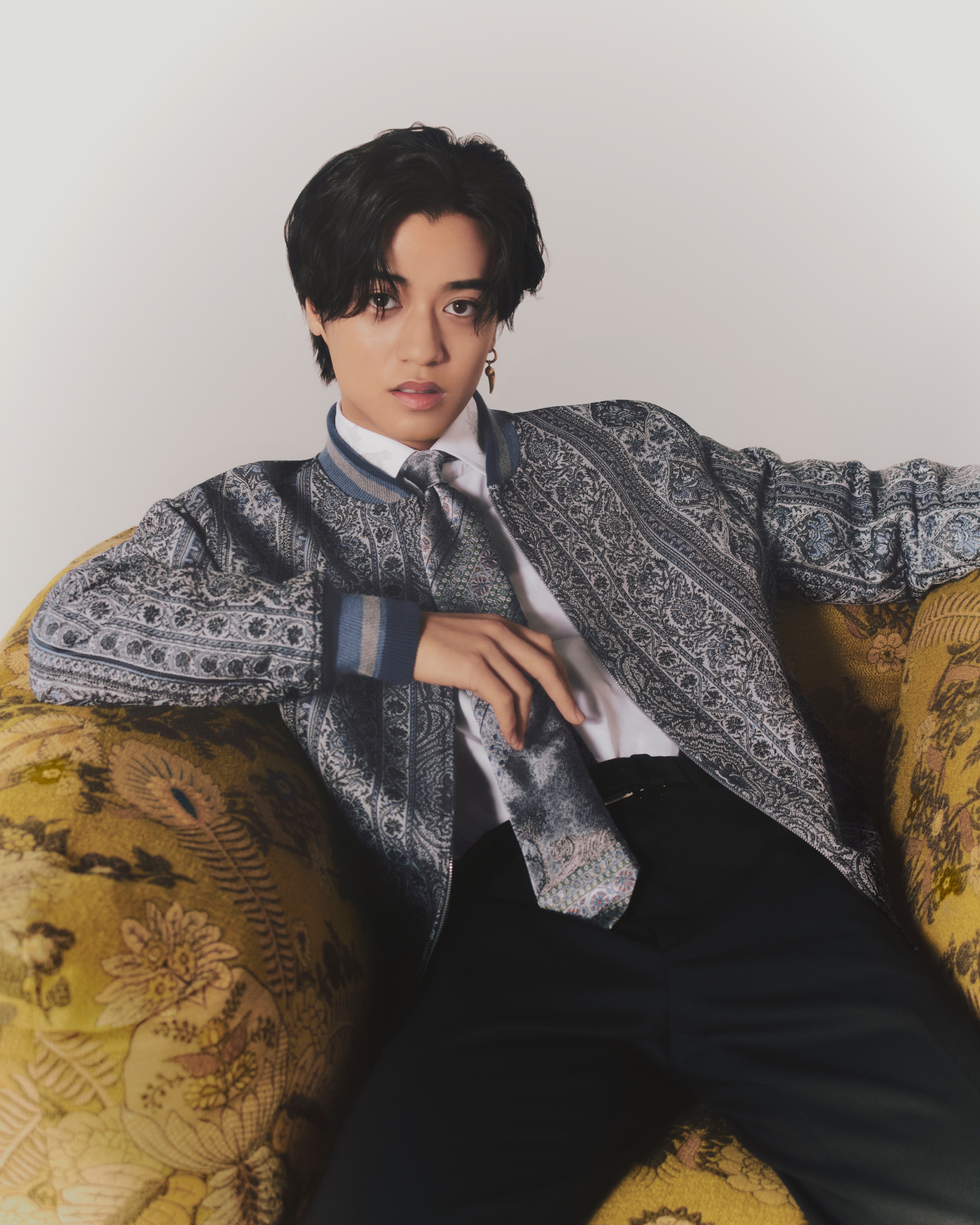 ETRO per Kaito Takahashi ペイズリーナ（ターコイズ） King ＆ Prince 髙橋海人、自らデザインしたペイズリーが彩る