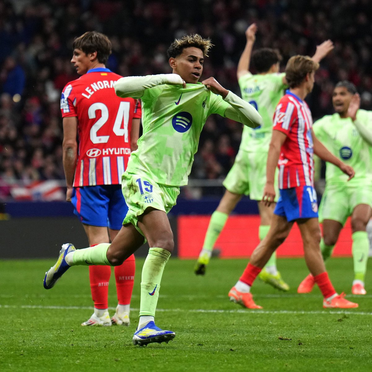 🎁 ¡REGALAMOS LA CAMISETA DEL BARÇA!

Si hoy gana el Barça con gol de Lamine Yamal, regalamos su camiseta entre los que den RT y nos sigan.

🍀 ¡Mucha suerte a todos! #CopaDelRey