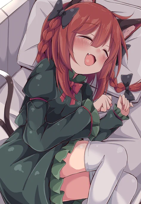 ソファーの上で寝るお燐ちゃん 