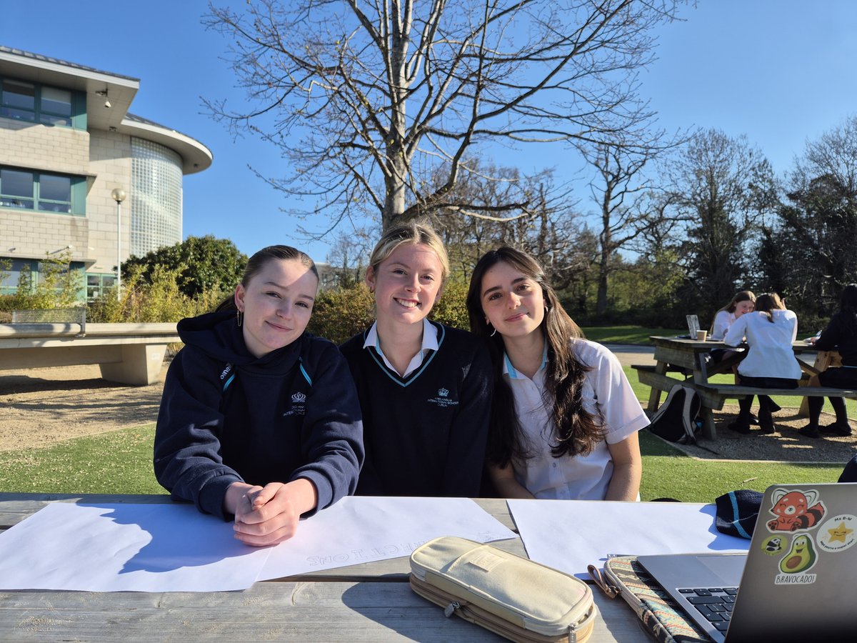 NAISDublin's tweet image. The sun is shining, the breeze is just right, and our school is alive with students soaking up the good weather while hitting the books. Who says studying can’t come with a little sunshine? ☀️ #CreateYourFuture #NordAngliaEducation #InternationalSchool #SpringVibes