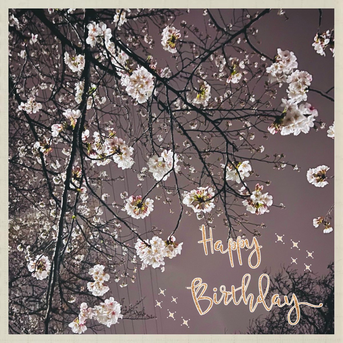 yuriri_m's tweet photo. @YUTAHONMONO さま☆彡
🌸お誕生日おめでとうございます🌸
いつも温かな一時をありがとうございます(*´꒳`*)新たな一年もたくさんの笑顔が咲きますように❀これからもユタさんのご活躍を楽しみにしております♪ https://t.co/oG6pwKwqJT