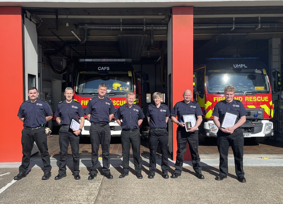 Carl Halewood (@carlos_hs031) on Twitter photo A trio of celebrations for Green Watch <a href="/Fareham17/">Fareham Fire Station</a> <a href="/HantsIOW_fire/">Hampshire & Isle of Wight Fire & Rescue Service</a> today, CFO <a href="/NeilOdin/">Neil Odin</a> presented a retirement certificate to WM Dodgson whose career has covered 5 decades, a 30 year certificate to FF Edmiston and finally a recognition for outstanding community work for FF Moorsπ A trio of celebrations for Green Watch <a href="/Fareham17/">Fareham Fire Station</a> <a href="/HantsIOW_fire/">Hampshire & Isle of Wight Fire & Rescue Service</a> today, CFO <a href="/NeilOdin/">Neil Odin</a> presented a retirement certificate to WM Dodgson whose career has covered 5 decades, a 30 year certificate to FF Edmiston and finally a recognition for outstanding community work for FF Moorsπ