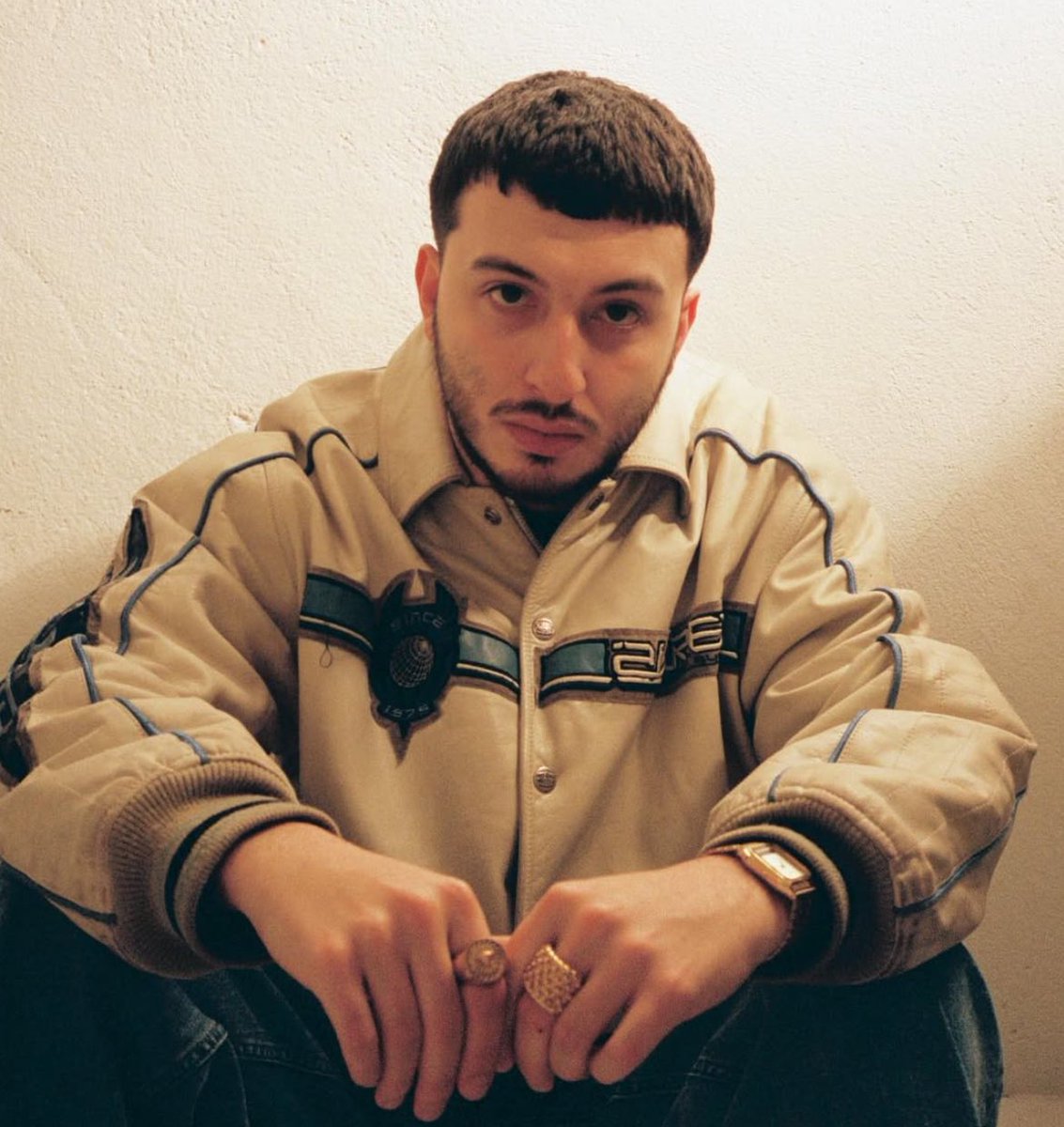 KILLOWEN “PICK YOUR POISON” IS CURRENTLY AT NUMBER 77 ON WEDNESDAY U.K SINGLES CHARTS UPDATES WITH 3.8K SALES SO FAR 

HE LOOKS SET TO EARN HIS FIRST U.K SINGLES CHARTS ENTRY OF HIS CAREER