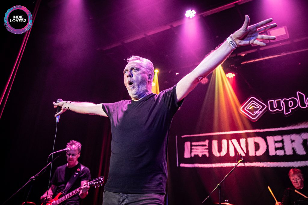Indie Lovers (@indieloversm) on Twitter photo Los míticos <a href="/TheUndertones_/">TheUndertones</a> se/nos quitaron el mal sabor de boca de su visita en el Gambeat 2022 con un exhuberante y espídico show en <a href="/UploadBarcelona/">Upload Barcelona</a>.
Fotocrónica y setlist, en nuestra web!
indielovers.org/the-undertones…
📷 <a href="/meritxula/">meritxula</a> Los míticos <a href="/TheUndertones_/">TheUndertones</a> se/nos quitaron el mal sabor de boca de su visita en el Gambeat 2022 con un exhuberante y espídico show en <a href="/UploadBarcelona/">Upload Barcelona</a>.
Fotocrónica y setlist, en nuestra web!
indielovers.org/the-undertones…
📷 <a href="/meritxula/">meritxula</a>