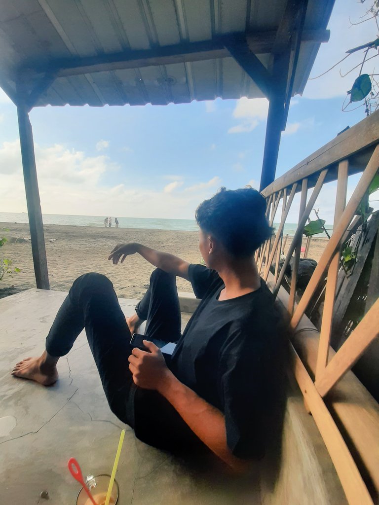 LsmnAndre's tweet photo. Pantai dulu... https://t.co/UnAQmZwban