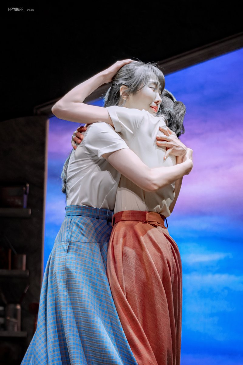 250402 뮤지컬 라흐헤스트 밤
향안 #김려원
동림 #김이후 

네가 맞이할 모든 순간을 축복할게
⠀  ⠀ ⠀ ⠀ ⠀ ⠀ ⠀  ⠀
⠀  ⠀ ⠀ ⠀ ⠀ ⠀ ⠀  ⠀